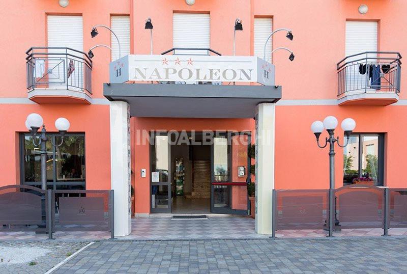 Hotel Napoleon San Mauro Mare Exterior photo