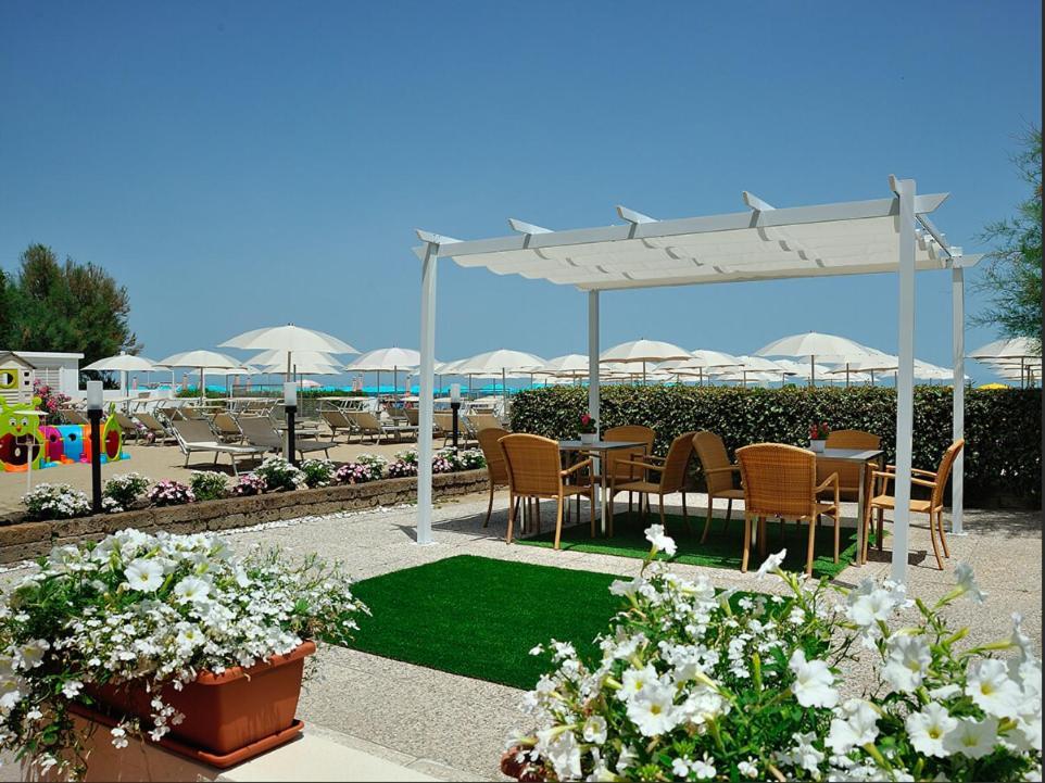 Hotel Napoleon San Mauro Mare Exterior photo