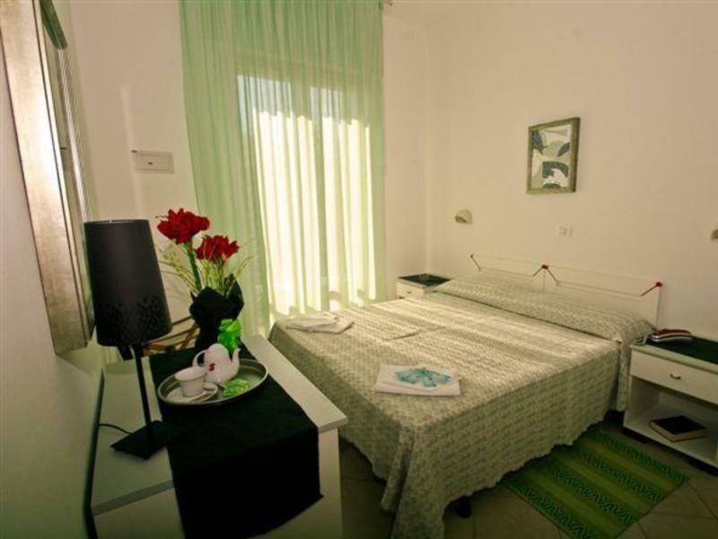 Hotel Napoleon San Mauro Mare Exterior photo